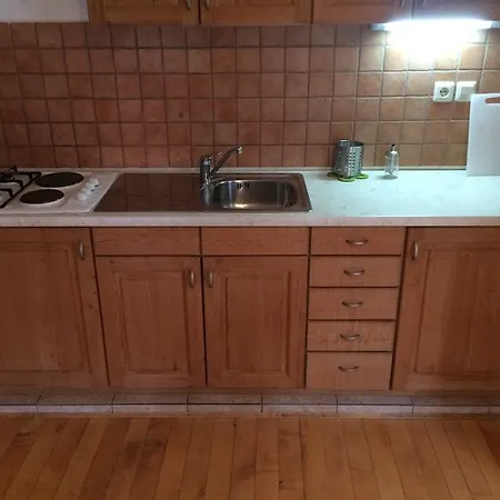 Kozjanski Park Apartment *