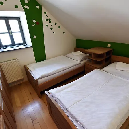 Apartment Kozjanski Park